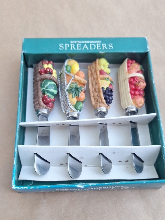 Boston Warehouse Other - Vintage Boston Warehouse Spreaders Stainless Steel Set Of 4